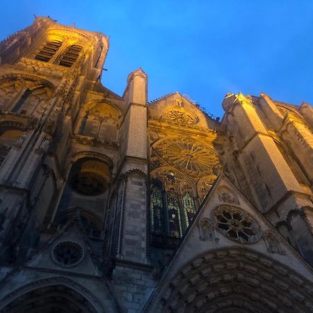 L'Amantine Chambres D'Hotes Et Gite Bourges Bagian luar foto