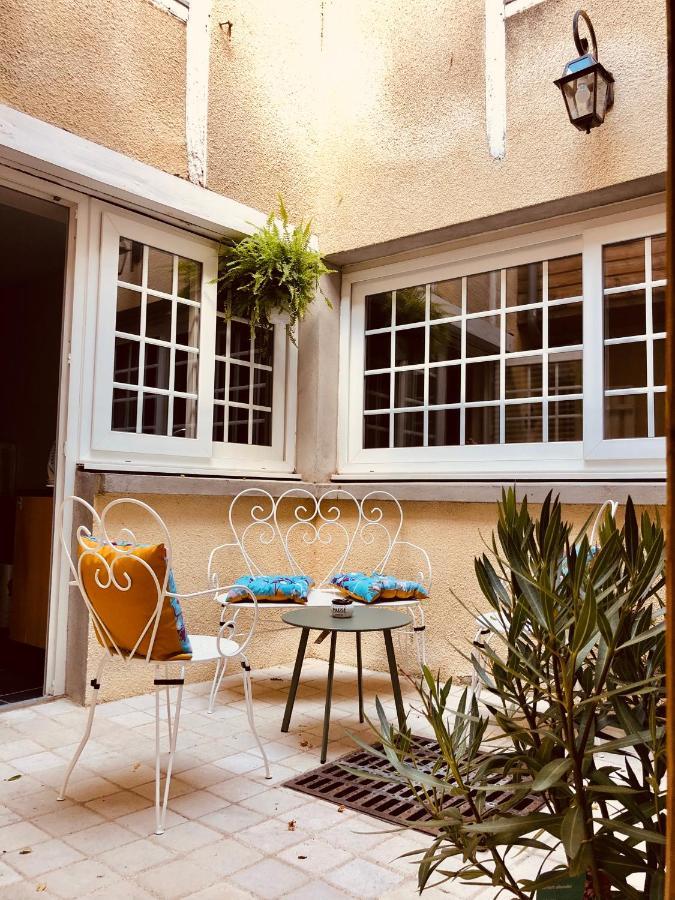 L'Amantine Chambres D'Hotes Et Gite Bourges Bagian luar foto