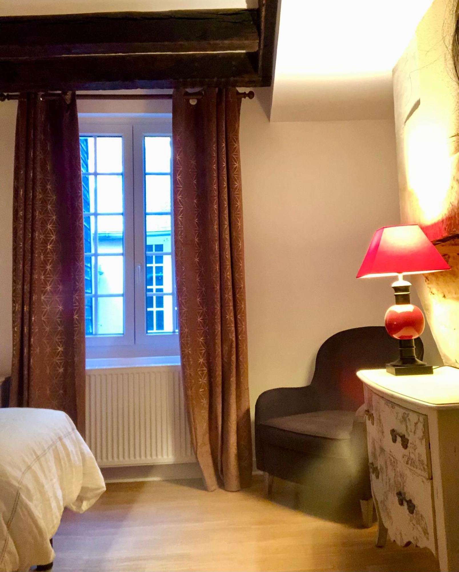 L'Amantine Chambres D'Hotes Et Gite Bourges Bagian luar foto