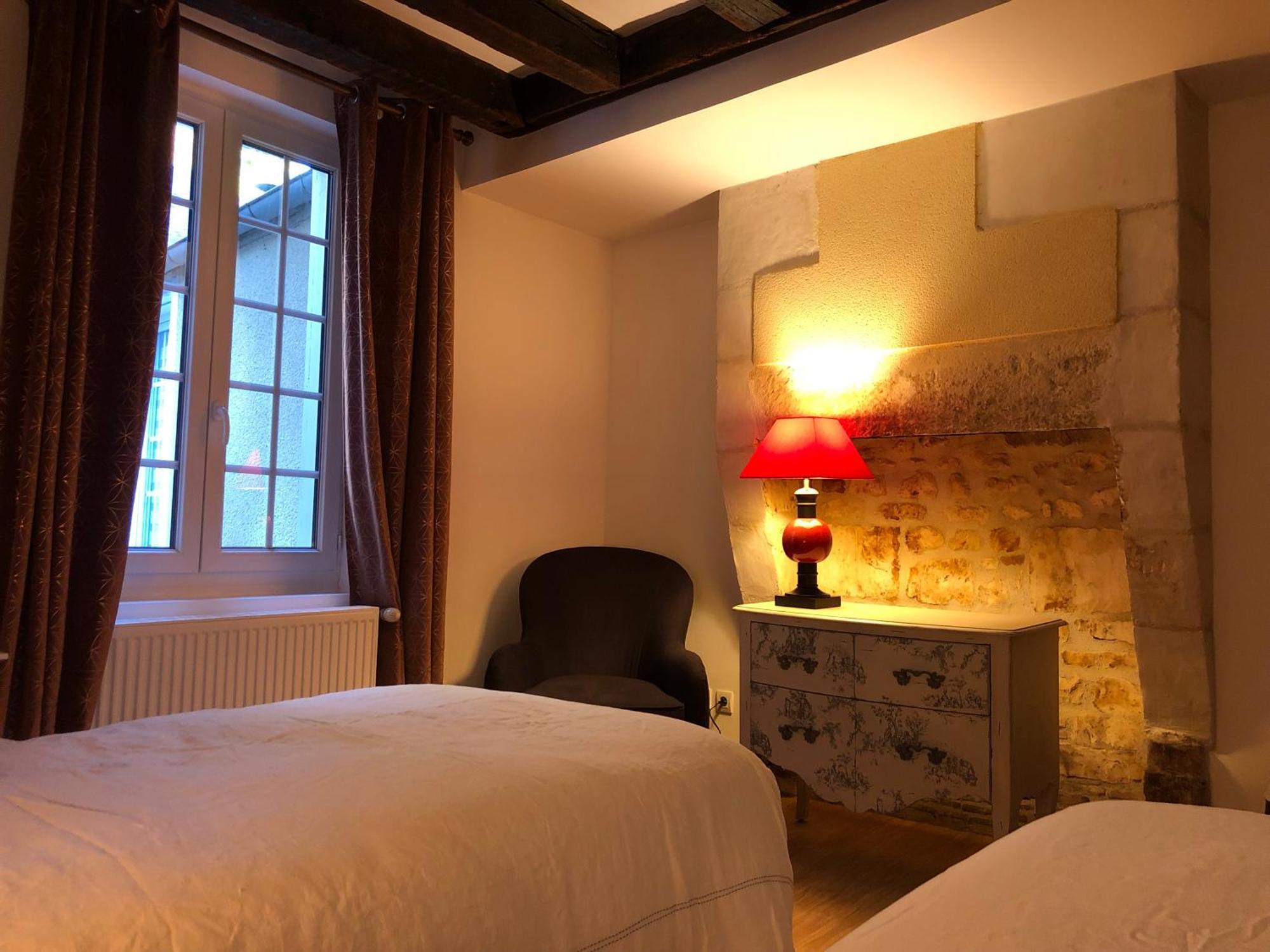 L'Amantine Chambres D'Hotes Et Gite Bourges Bagian luar foto